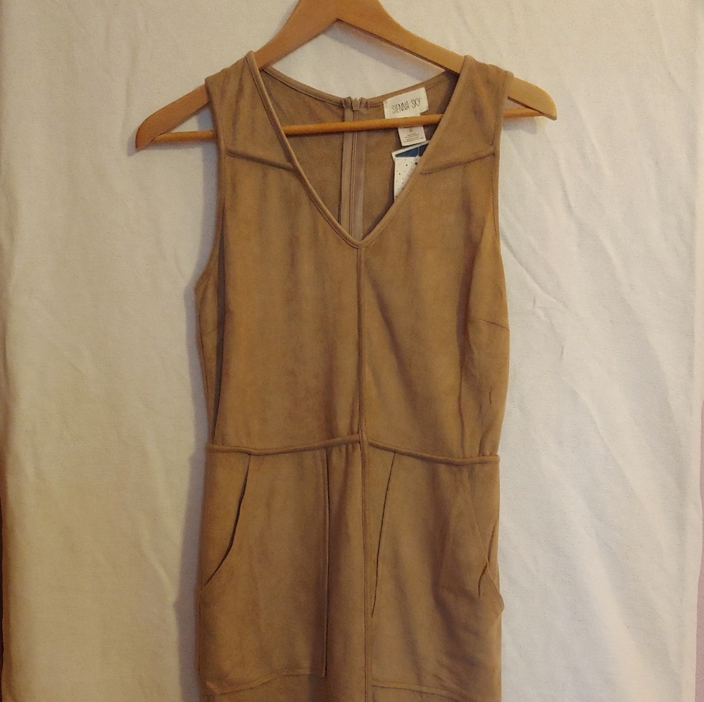 Suede like dress with pockets
